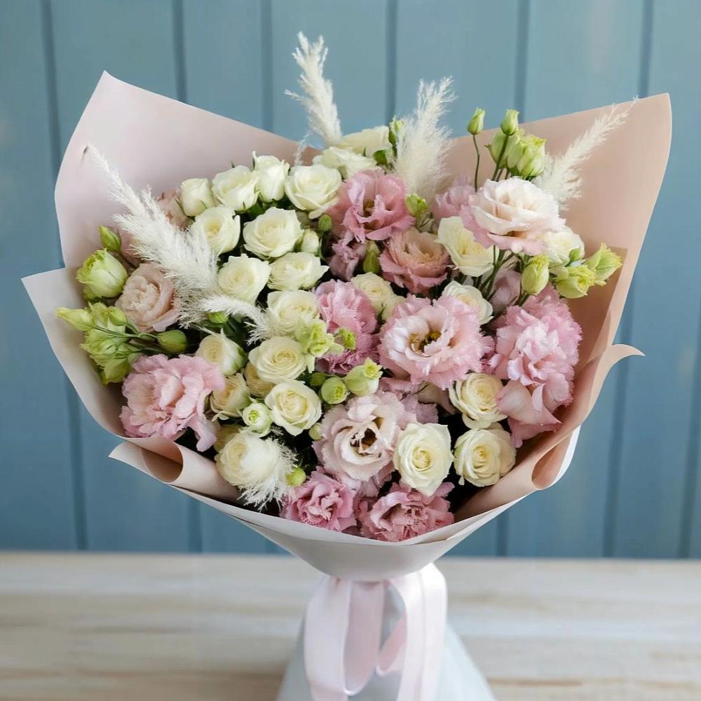 Букет цветов из: Альстромерии и Розы в Прогрессе