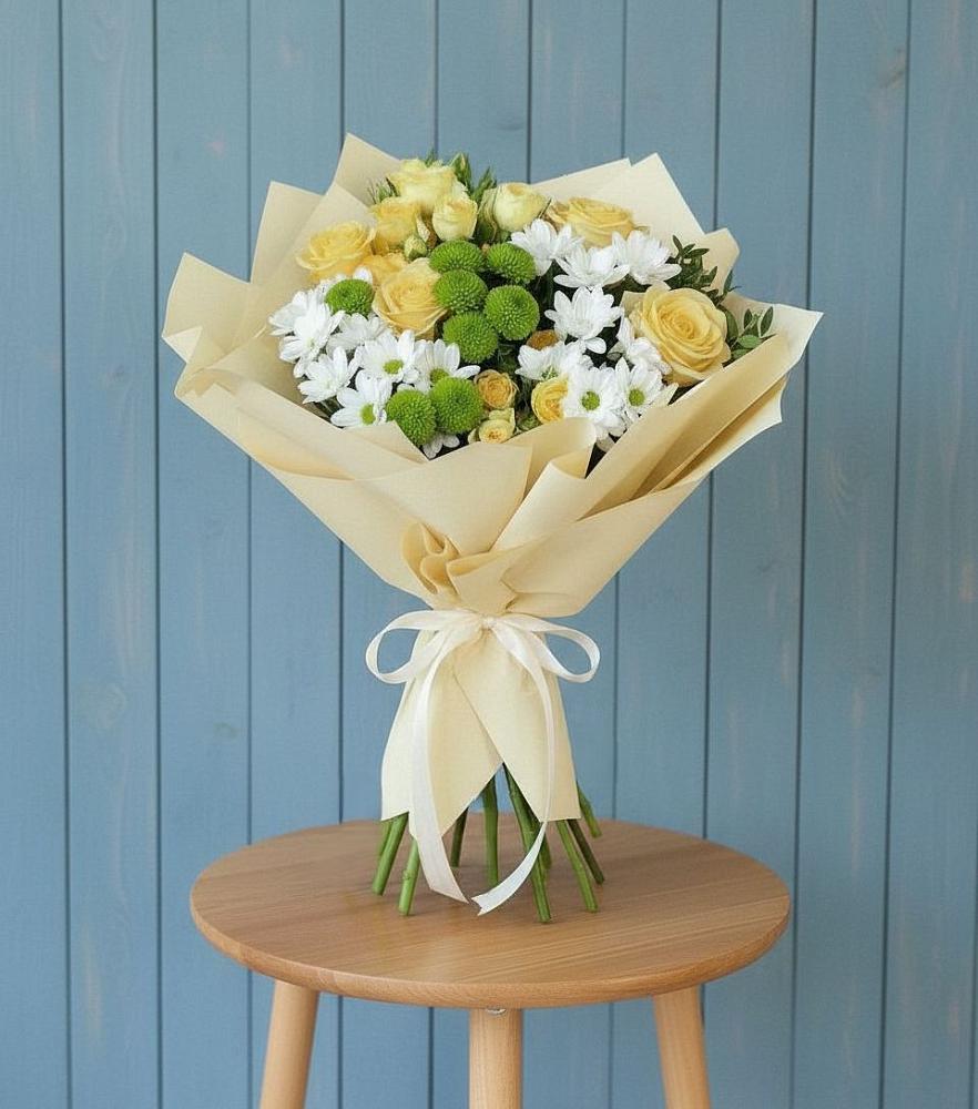 Букет цветов из: Хризантемы и Розы в Прогрессе