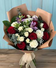 Букет цветов из:  Розы и Альстромерии в Прогрессе