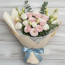 Букет цветов из:  Лизиантусы в Прогрессе