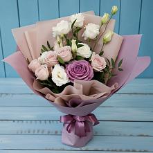Букет цветов из:  Розы и Лизиантусы в Прогрессе