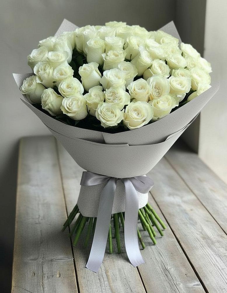 Букет 35 Белых роз в Прогрессе