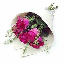 Букет цветов из:  Розы в Прогрессе