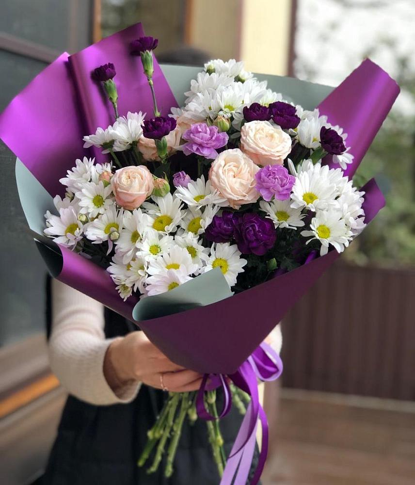 Букет цветов из: Хризантемы, Гвоздики и Розы в Прогрессе