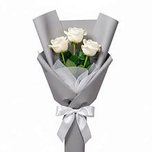 Букет 3 белые розы в Прогрессе