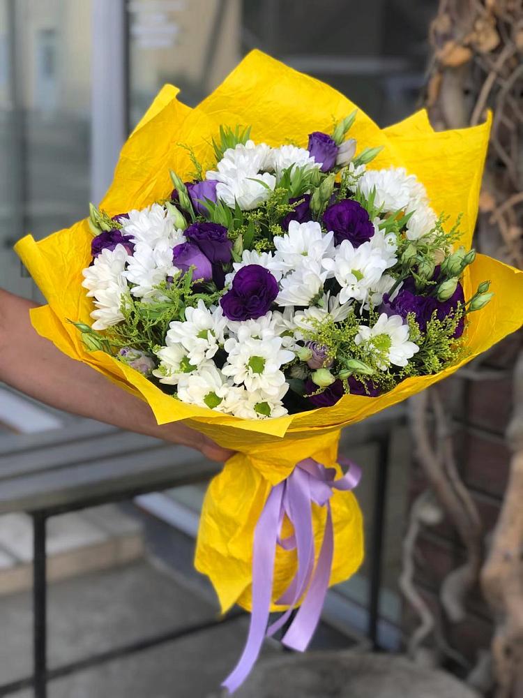 Букет цветов из: Ирисы, Хризантемы и Ромашки в Прогрессе