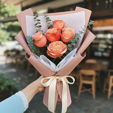 Букет цветов из:  Розы в Прогрессе