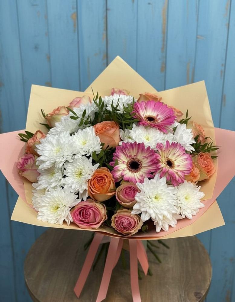 Букет цветов из: Розы, Герберы и Хризантемы в Прогрессе