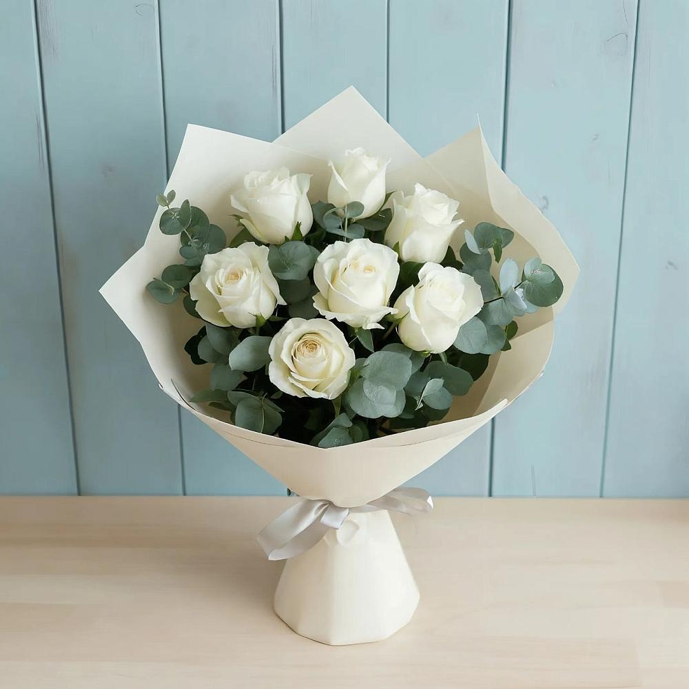 Букет Белые розы в Эвкалипте в Прогрессе