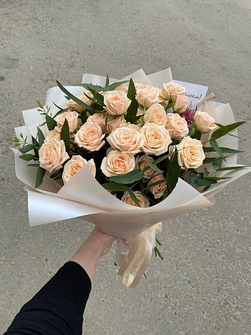 Букет Кремовые розы Латте в Прогрессе