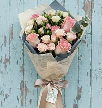 Букет цветов из:  Розы в Прогрессе