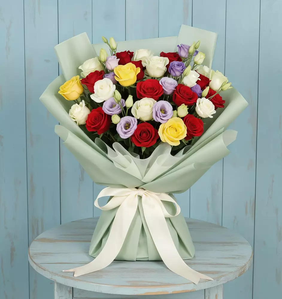 Букет цветов из: Розы в Прогрессе