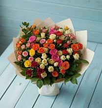 Букет Микс из разноцветных кустовых роз в Прогрессе