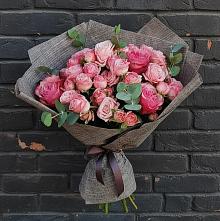 Букет цветов из:  Розы в Прогрессе